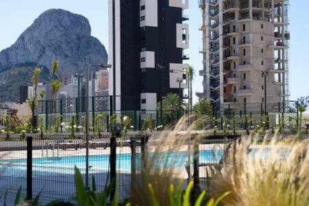 Apartamento De 3 Dormitorios Piscina Y Parking Calpe Ngoại thất bức ảnh