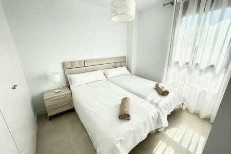 Apartamento De 3 Dormitorios Piscina Y Parking Calpe Ngoại thất bức ảnh